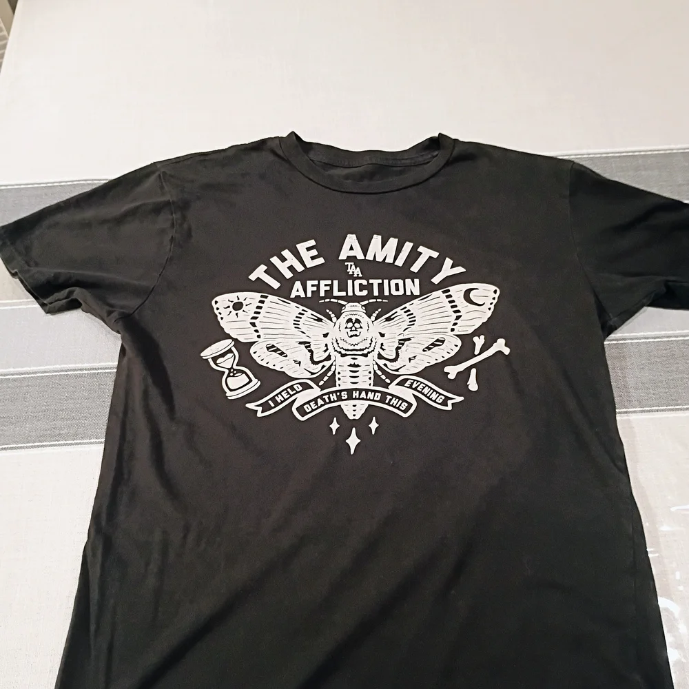 The Amity Affliction Death's Hand Moth Metal Band T-Shirt - Picture 3 of 5
